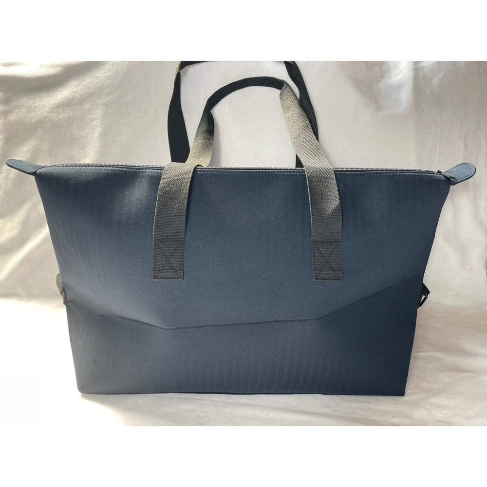 Montblanc Parfums Navy Blue Weekend Bag Duffel Travel Tote New With Tags